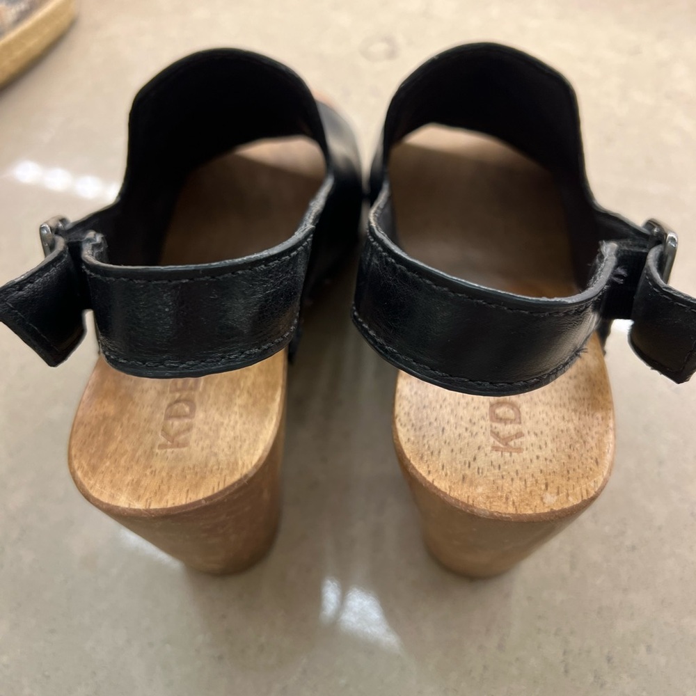 Woman’s Kdb Clog Heel Size 6 Excellent Condition - image 2